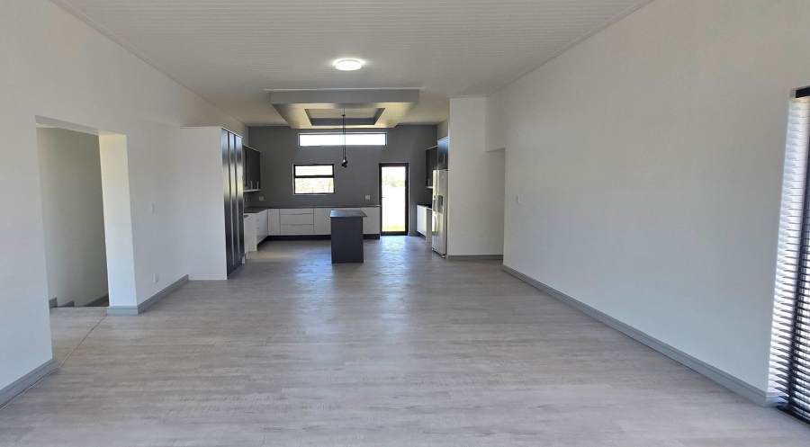 5 Bedroom Property for Sale in Kleinbaai Western Cape
